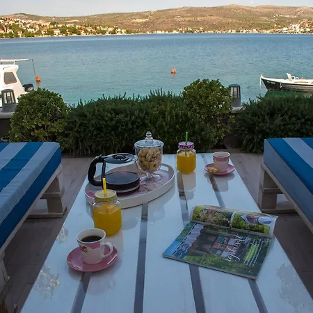 Zdenka * Rogoznica (Sibenik-Knin)