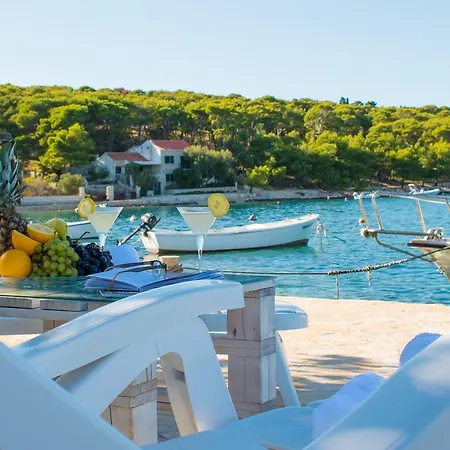 Zdenka * Rogoznica (Sibenik-Knin)