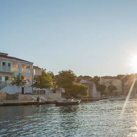 Villa Zdenka Rogoznica (Sibenik-Knin)