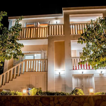 Zdenka Villa Rogoznica (Sibenik-Knin)